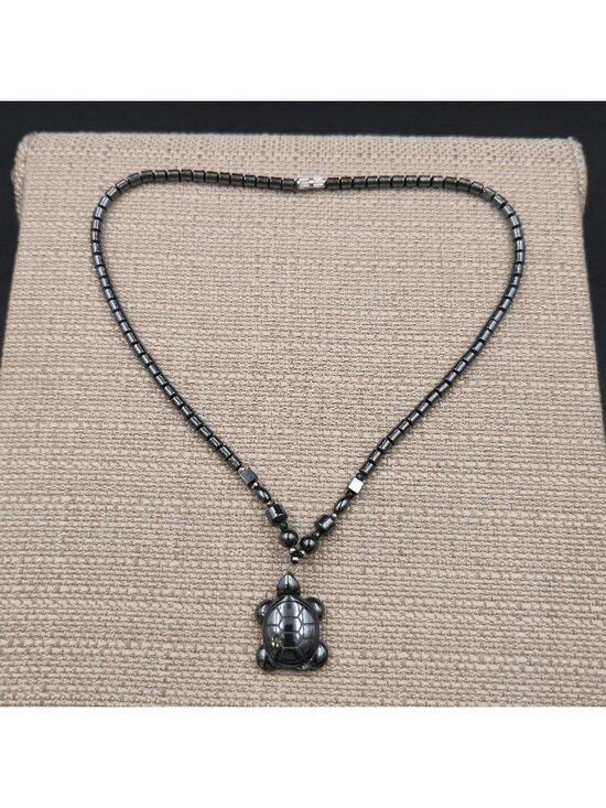 Jewelry - 17 Inch Vintage Carved Hematite Sea Turtle Pendant Necklace B1262